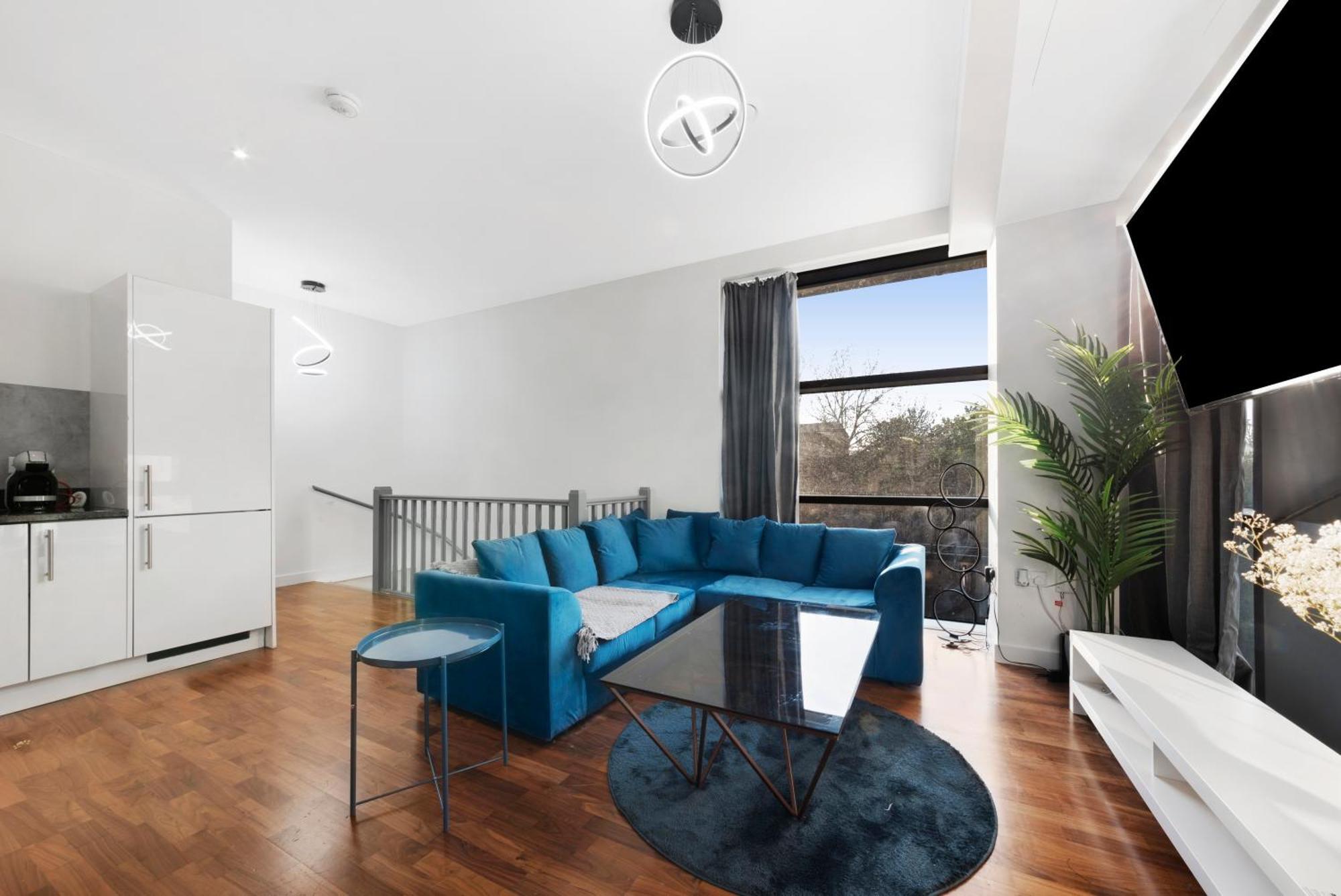 Riverside 2 Bedroom Stratford London Exterior photo